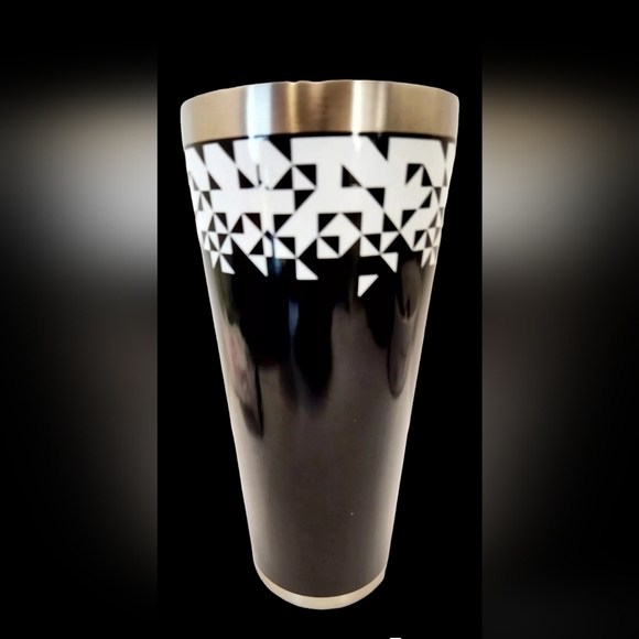 New 32oz Tumbler "I used to have a handle on life ...BUT THE HANDLE BROK… - Picture 8 of 11